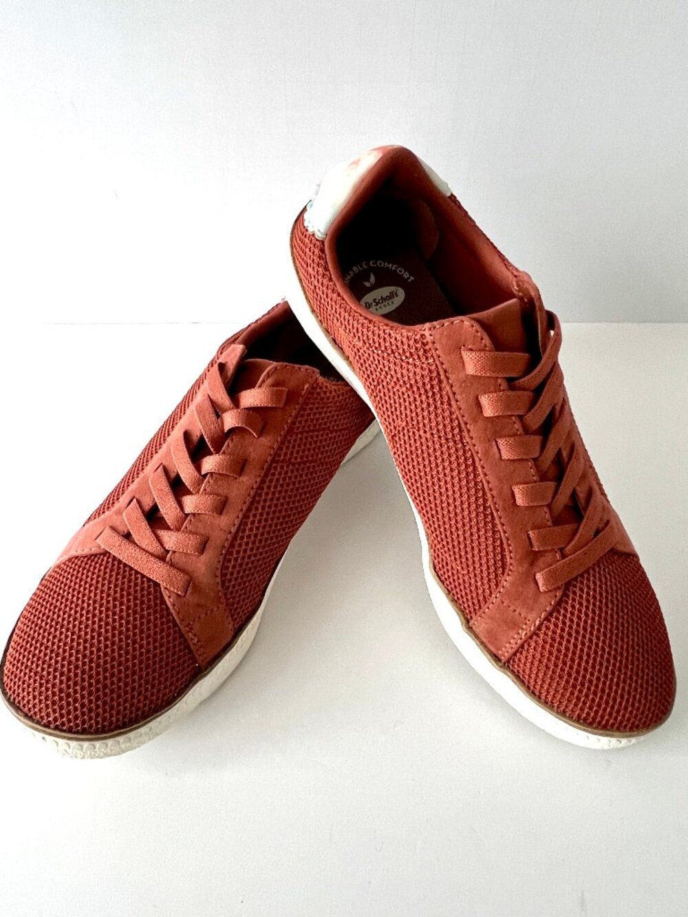 Dr. Scholl's Seaside Women's Low Top Cushioned Sneakers Orange Coral Size 9.5 EC